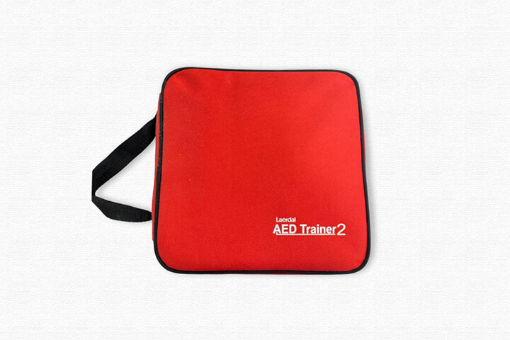 AED(自動体外式除細動器)を設置|川崎(宮前平・鷺沼・宮崎台)、横浜(都筑区・北山田・青葉区)エリアの水泳スイミングクラブ